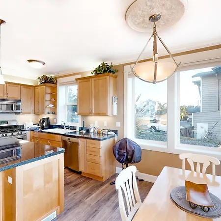 Apartamento Oceanfront Contemporary Lincoln City Exterior foto
